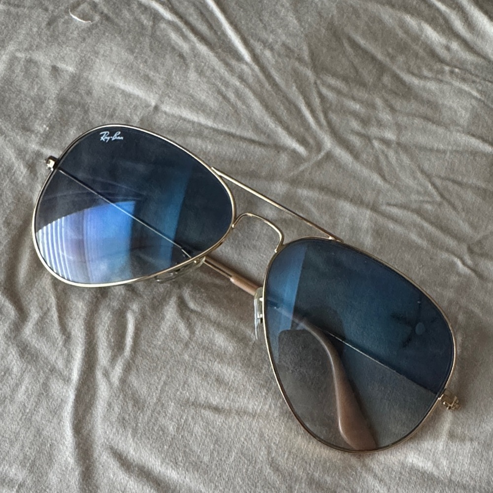 Ray-Ban Gold Aviator Sunglasses with Blue Lenses - Picture 4 of 4